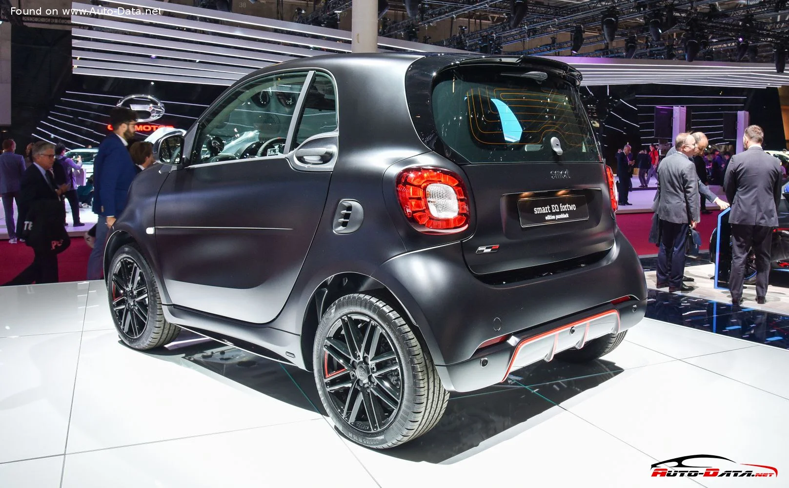 Smart EQ fortwo 17.6 kWh (82 Hp)2018 - 2019 thumbnail 8
