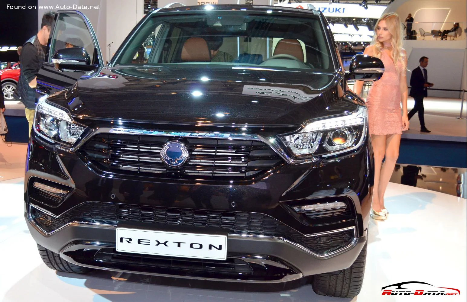 SsangYong Rexton 2.0 e-XGDi (224 Hp)2018 - 2021 thumbnail 2