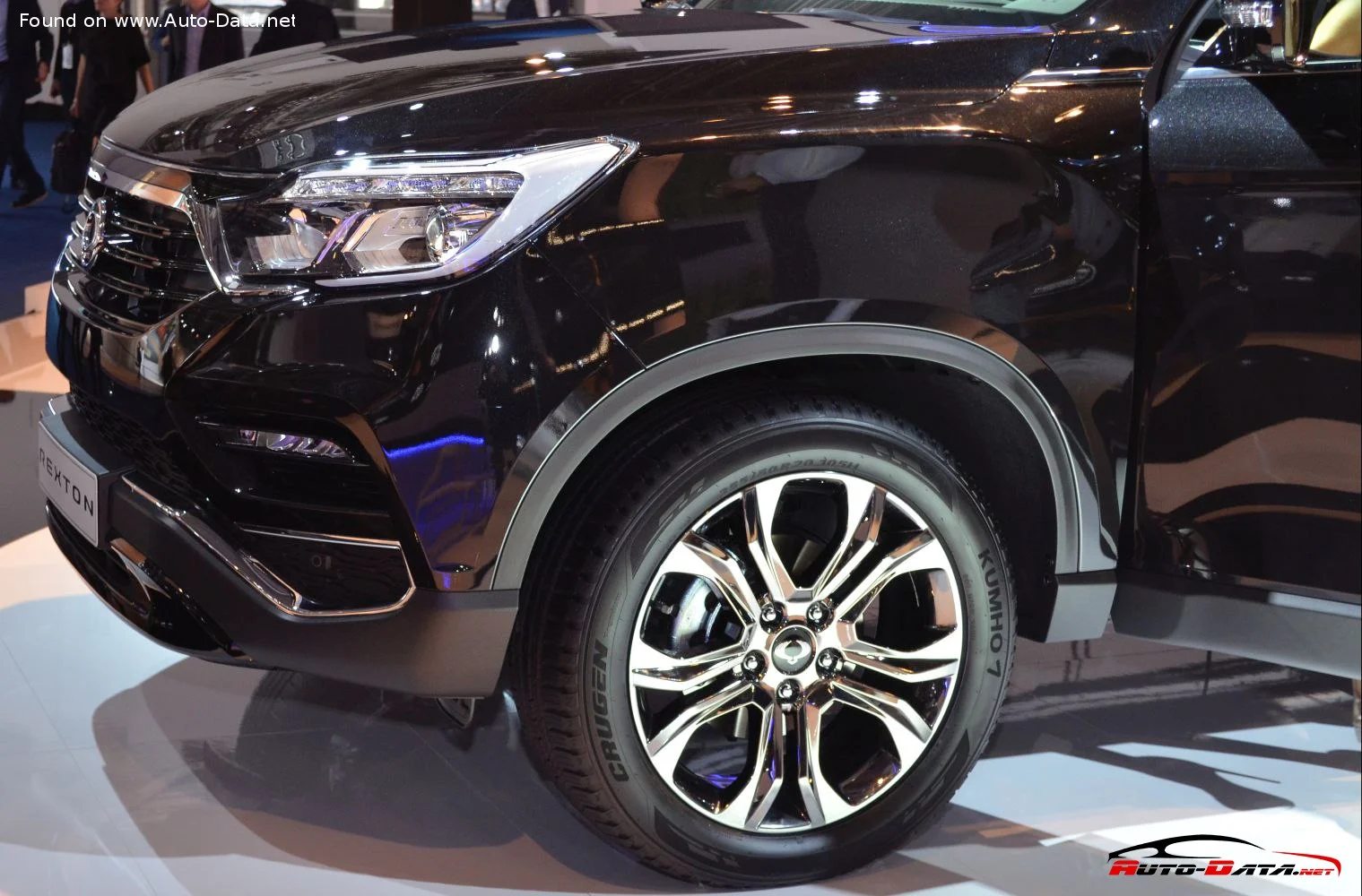 SsangYong Rexton 2.0 e-XGDi (224 Hp)2018 - 2021 thumbnail 6