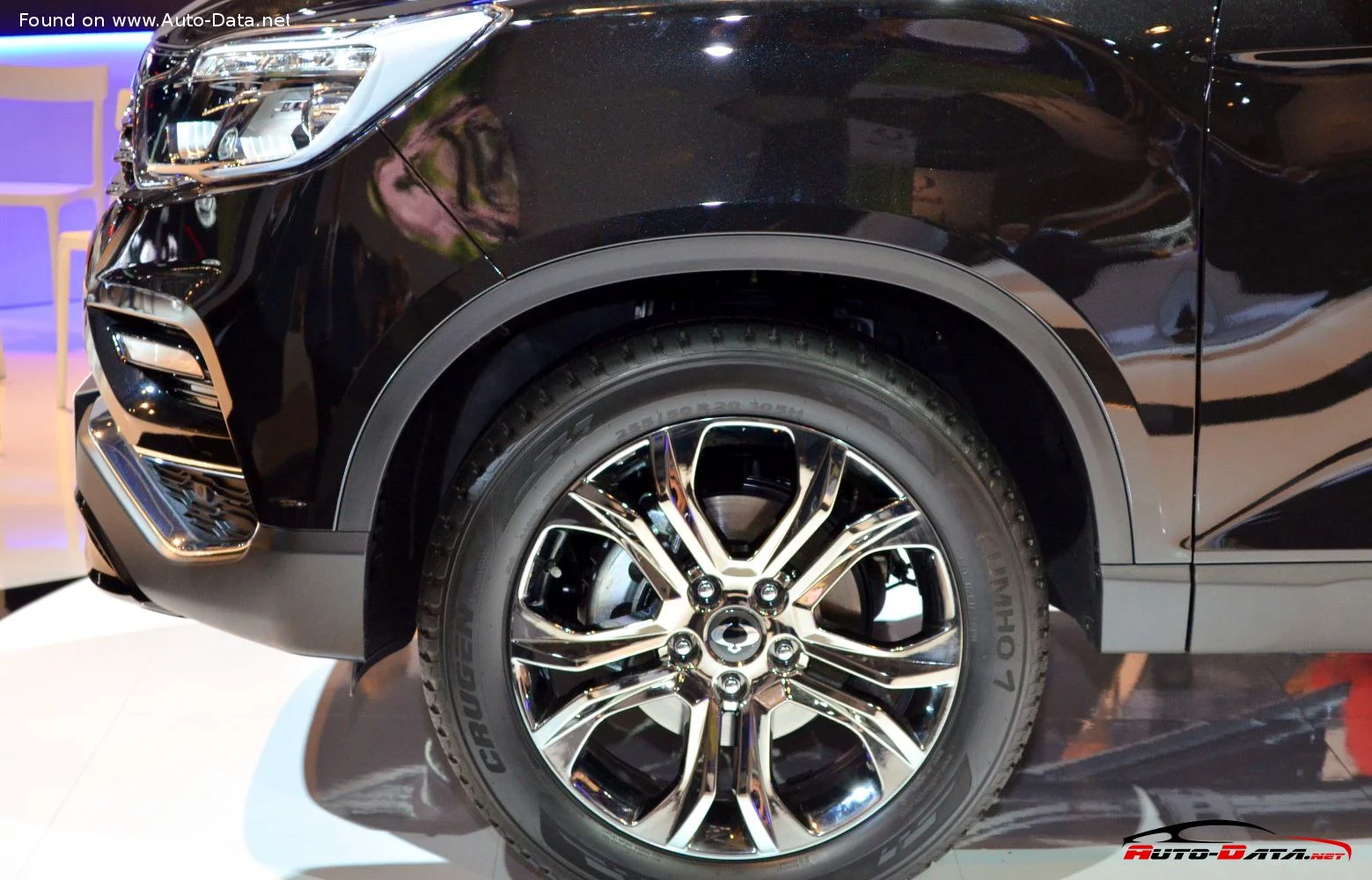 SsangYong Rexton 2.0 e-XGDi (224 Hp)2018 - 2021 thumbnail 9