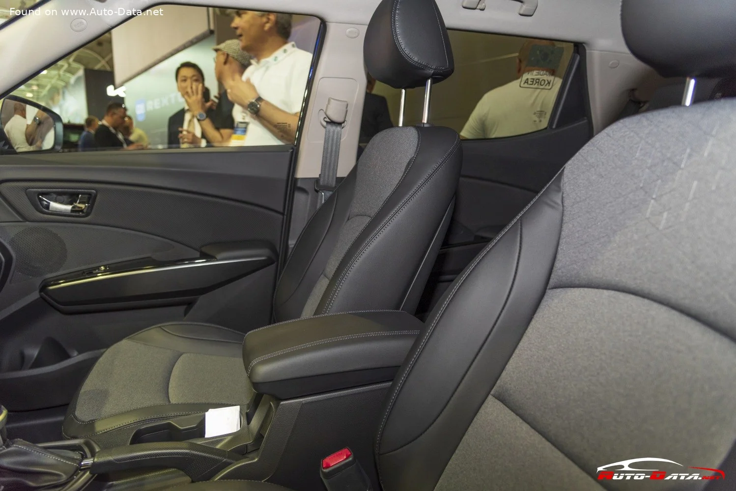 SsangYong Tivoli 1.2 T-GDi (128 Hp)2020 - 2023 thumbnail 12
