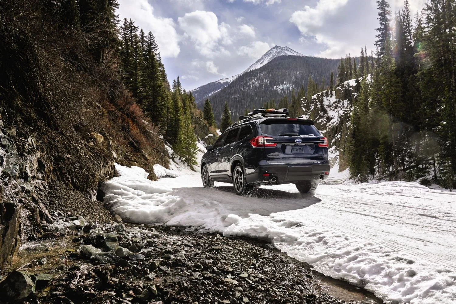 Subaru Ascent 2.4 (260 Hp) AWD Lineartronic2023 - thumbnail 4