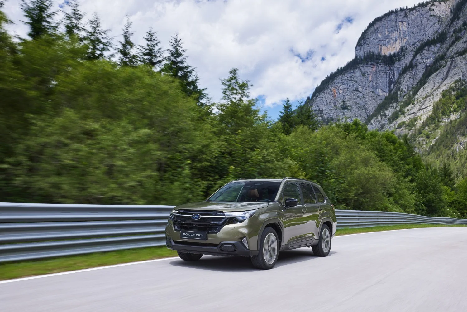 Subaru Forester 2.0i e-BOXER (136 Hp) AWD Lineartronic2024 - thumbnail 6