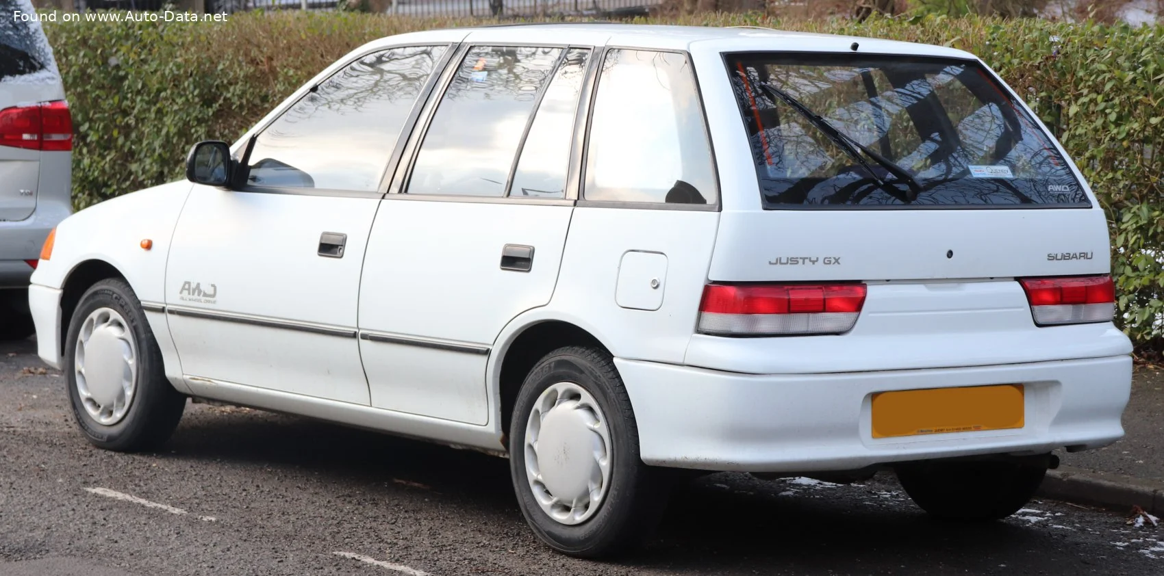 Subaru Justy 1.3 i 4x4 (3 dr) (68 Hp)1995 - 2001 thumbnail 2