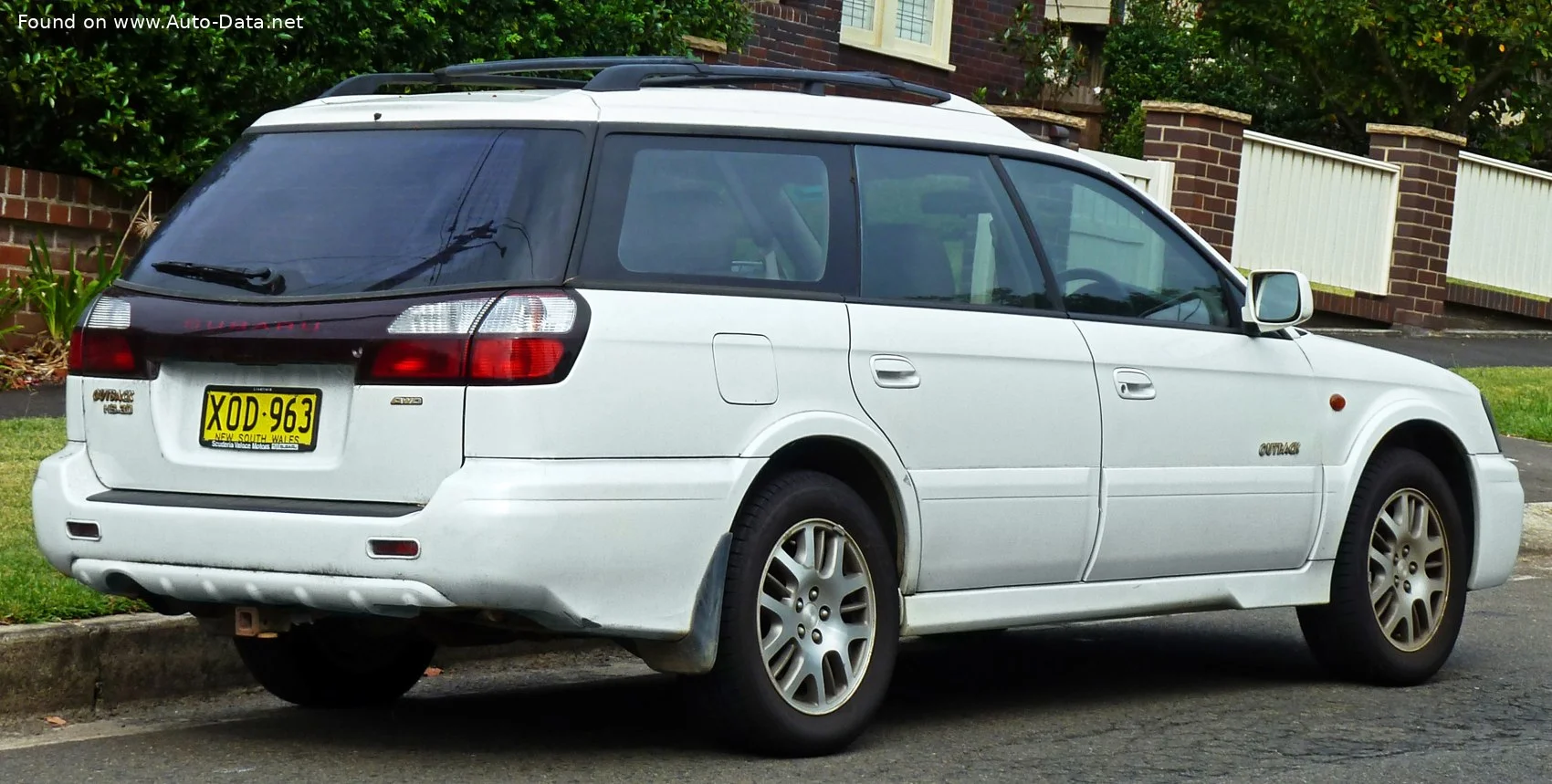 Subaru Outback 2.5 i 4WD (156 Hp)1999 - 2003 thumbnail 2