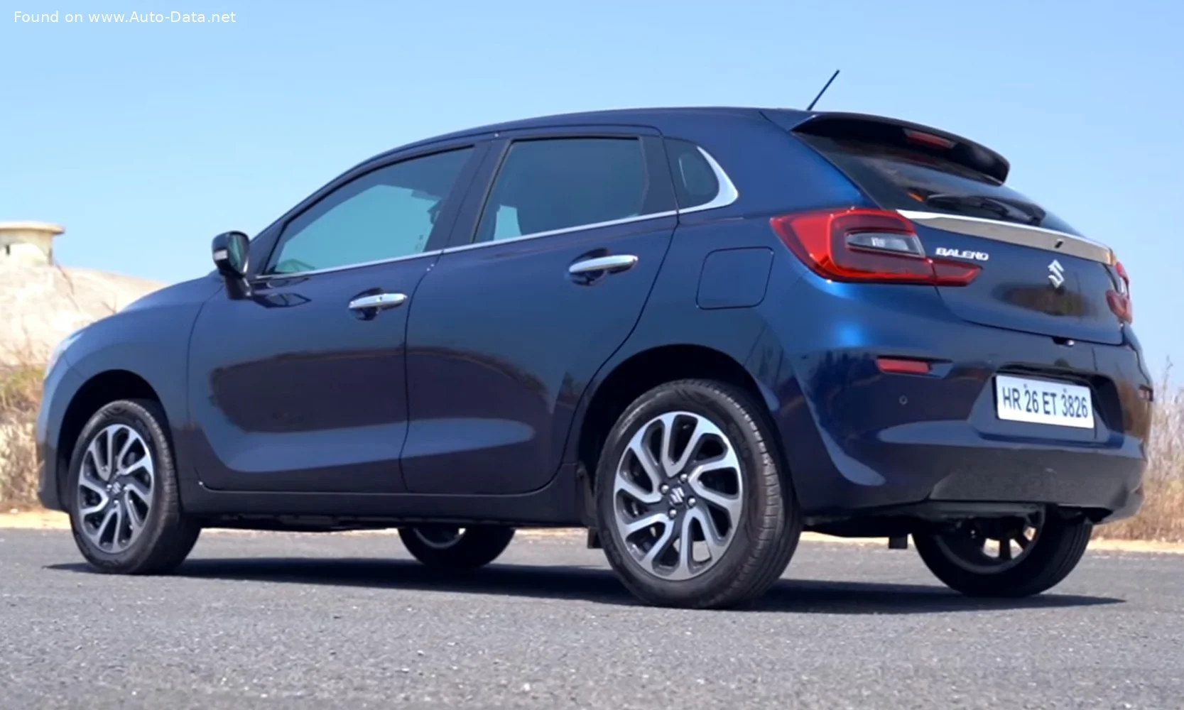 Suzuki Baleno 1.5L (105 Hp)2022 - thumbnail 2