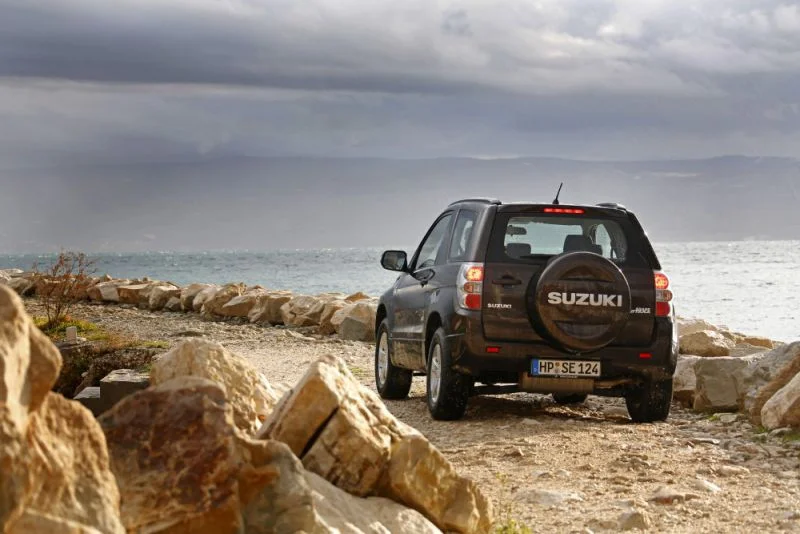 Suzuki Grand Vitara 1.6 (106 Hp) 4x4 3d2012 - 2015 thumbnail 2