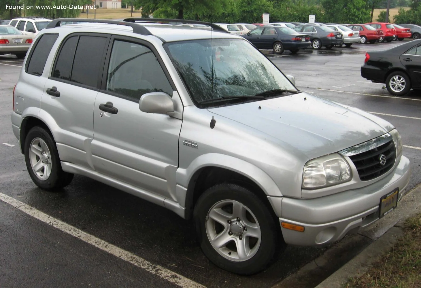 Suzuki Grand Vitara 1.6 i 16V (3 dr) (107 Hp)1997 - 2005 thumbnail 2