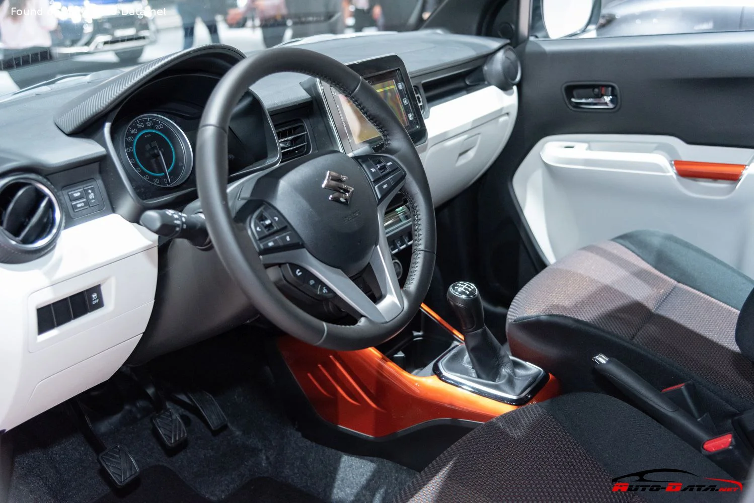 Suzuki Ignis 1.2 DualJet (90 Hp)2016 - 2019 thumbnail 12