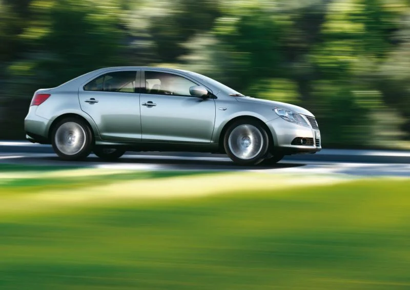 Suzuki Kizashi 2.4 (178 Hp)2009 - 2016 thumbnail 12
