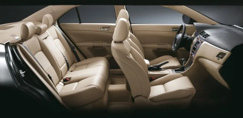 Suzuki Kizashi 2.4 (178 Hp)2009 - 2016 thumbnail 15
