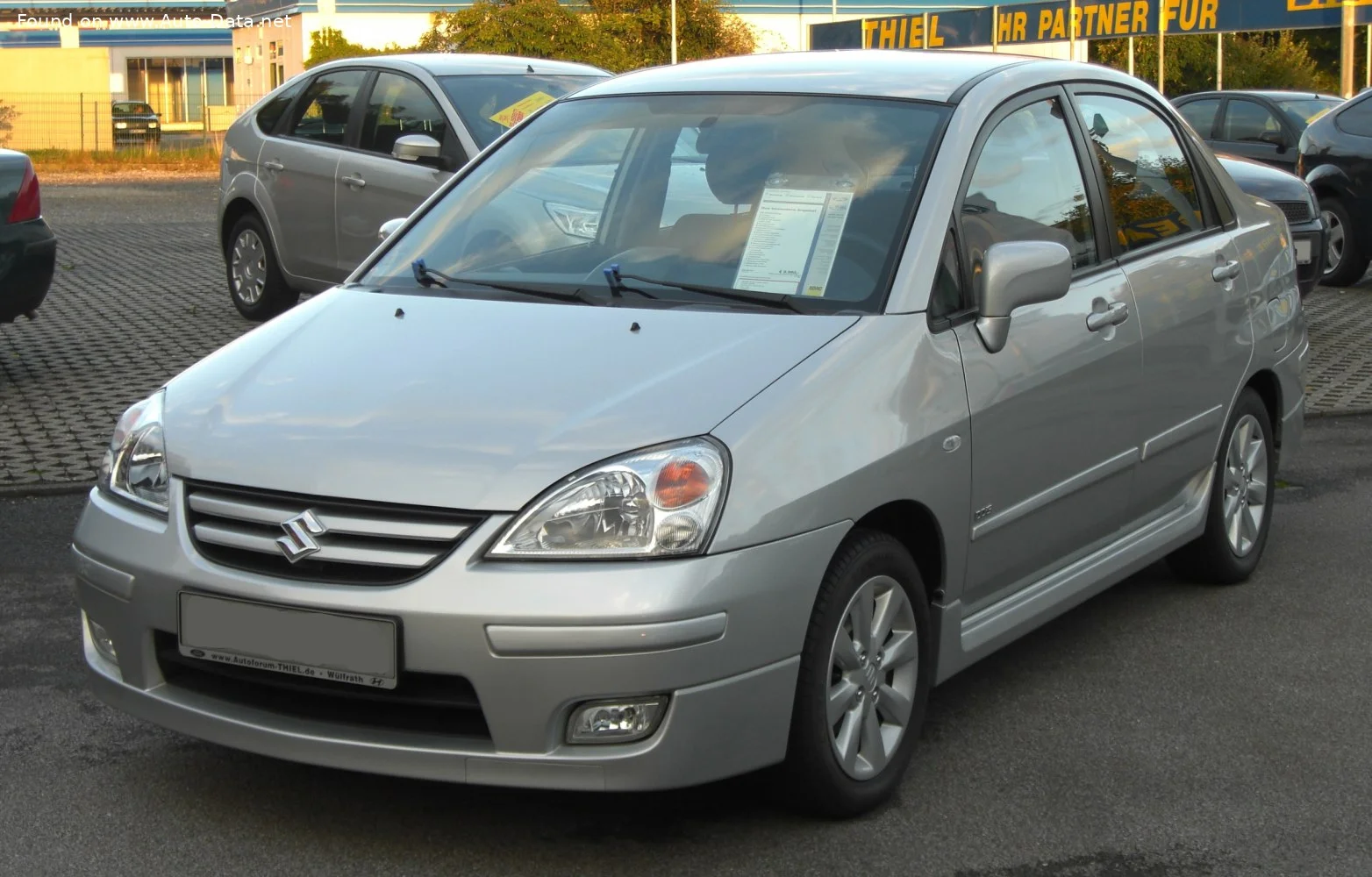 Suzuki Liana Suzuki Liana Sedan I (facelift 2004)