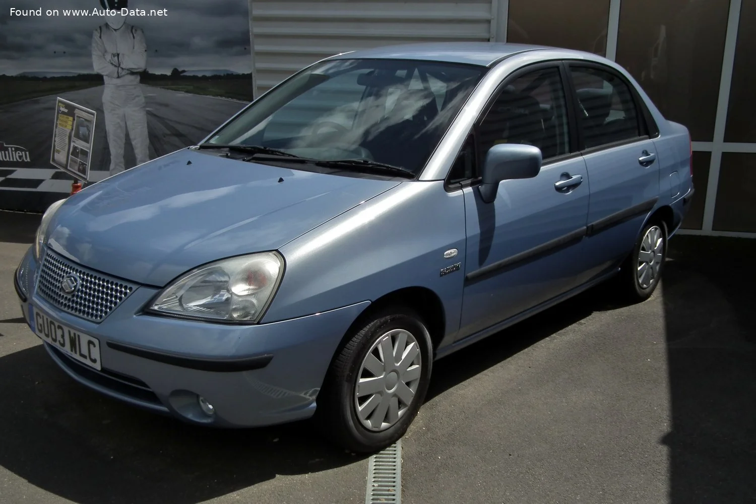 Suzuki Liana 1.3 i 16V GL (90 Hp)2001 - 2004 thumbnail 2