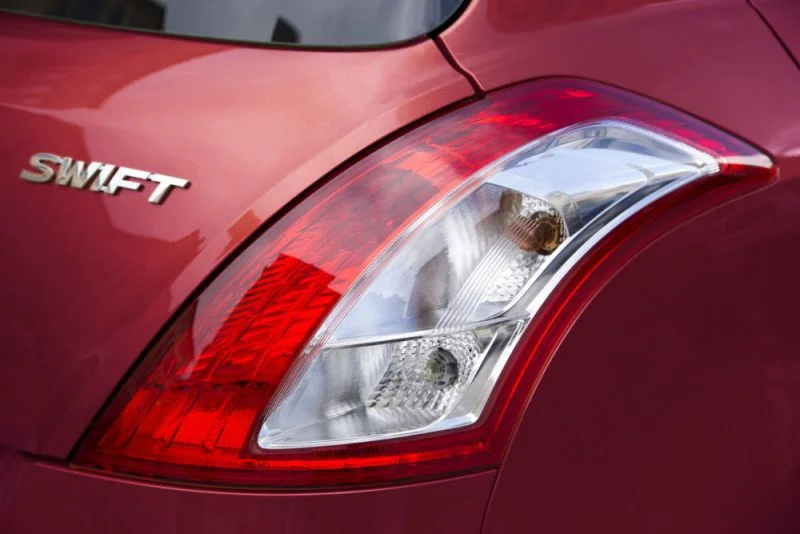 Suzuki Swift 1.2 (90 Hp) ECO 5d2013 - 2017 thumbnail 8