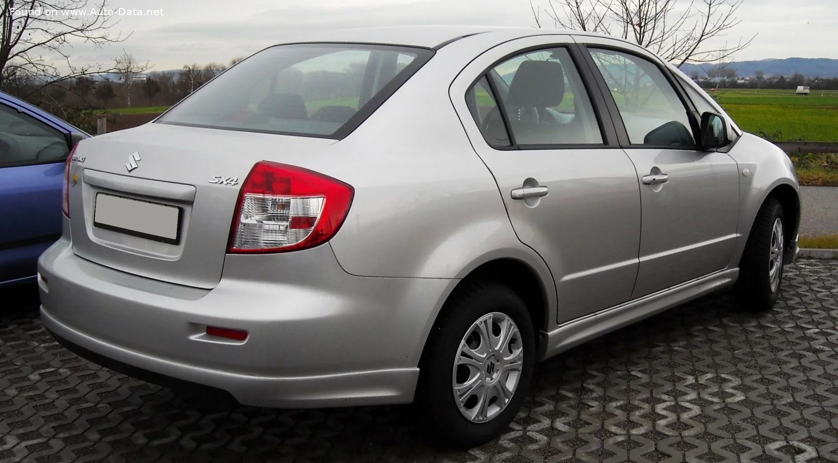 Suzuki SX4 S-Cross 1.6 i 16V VVT 2WD (107 Hp)2007 - 2009 thumbnail 2