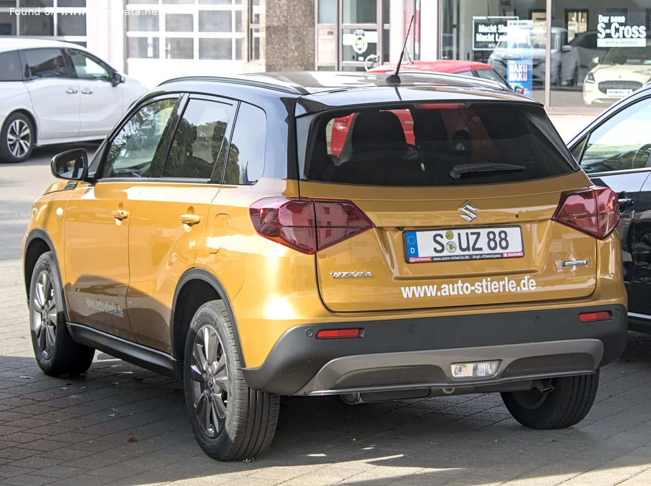 Suzuki Vitara 1.4 BOOSTERJET (129 Hp) Mild Hybrid2024 - thumbnail 2