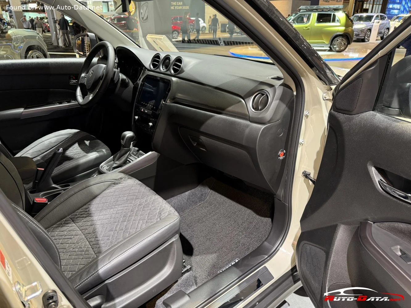 Suzuki Vitara 1.4 BOOSTERJET (129 Hp) Mild Hybrid2024 - thumbnail 10