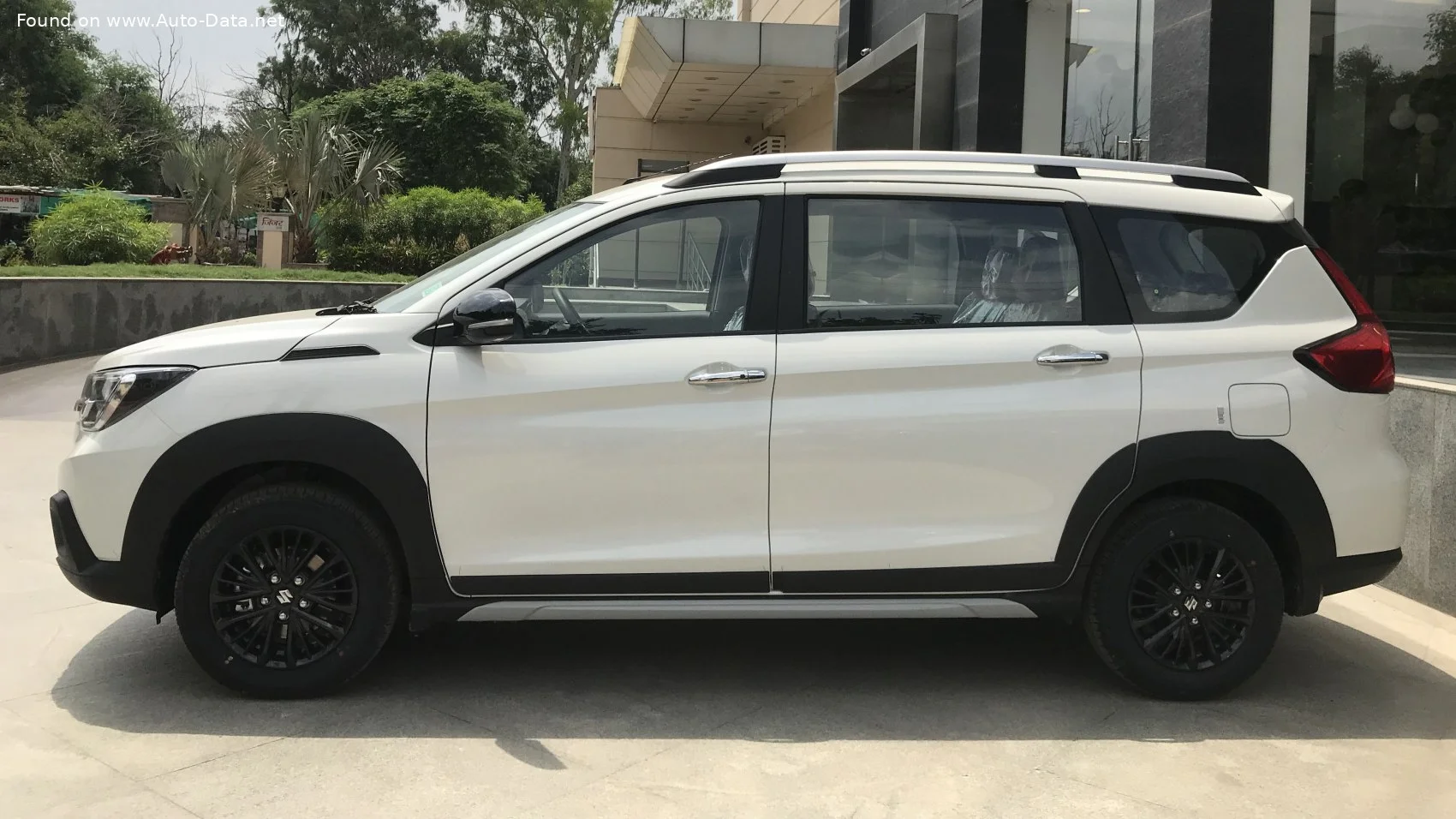 Suzuki XL6 1.5 (105 Hp) Mild Hybrid2019 - 2022 thumbnail 2