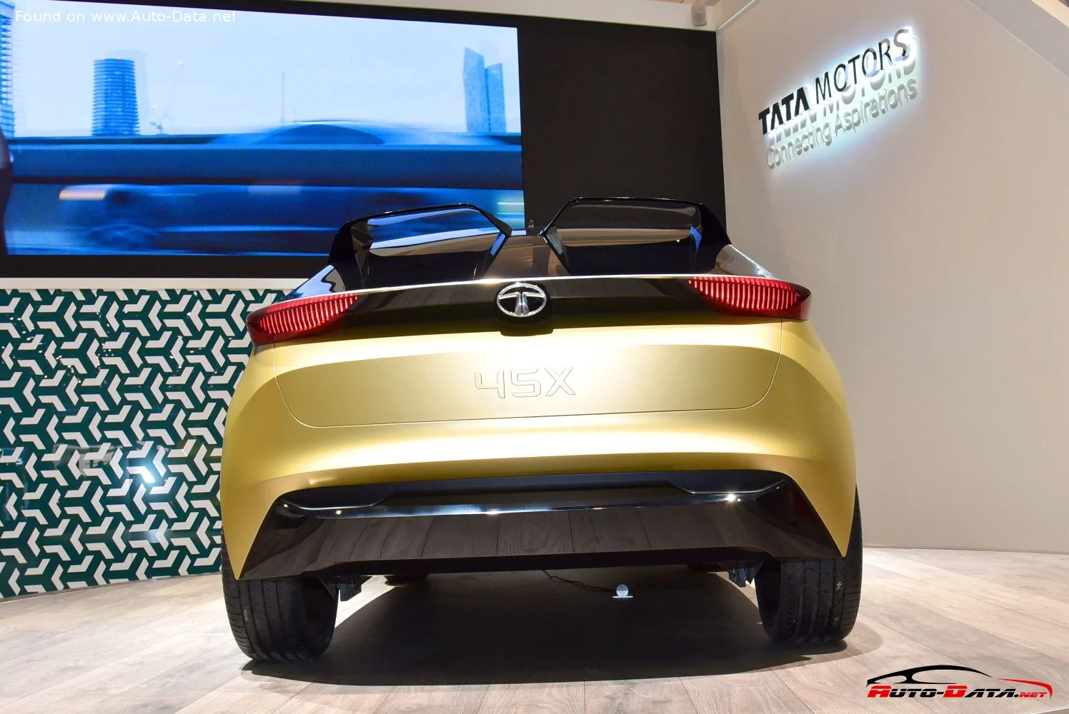 Tata 45X Tata 45X thumbnail 11