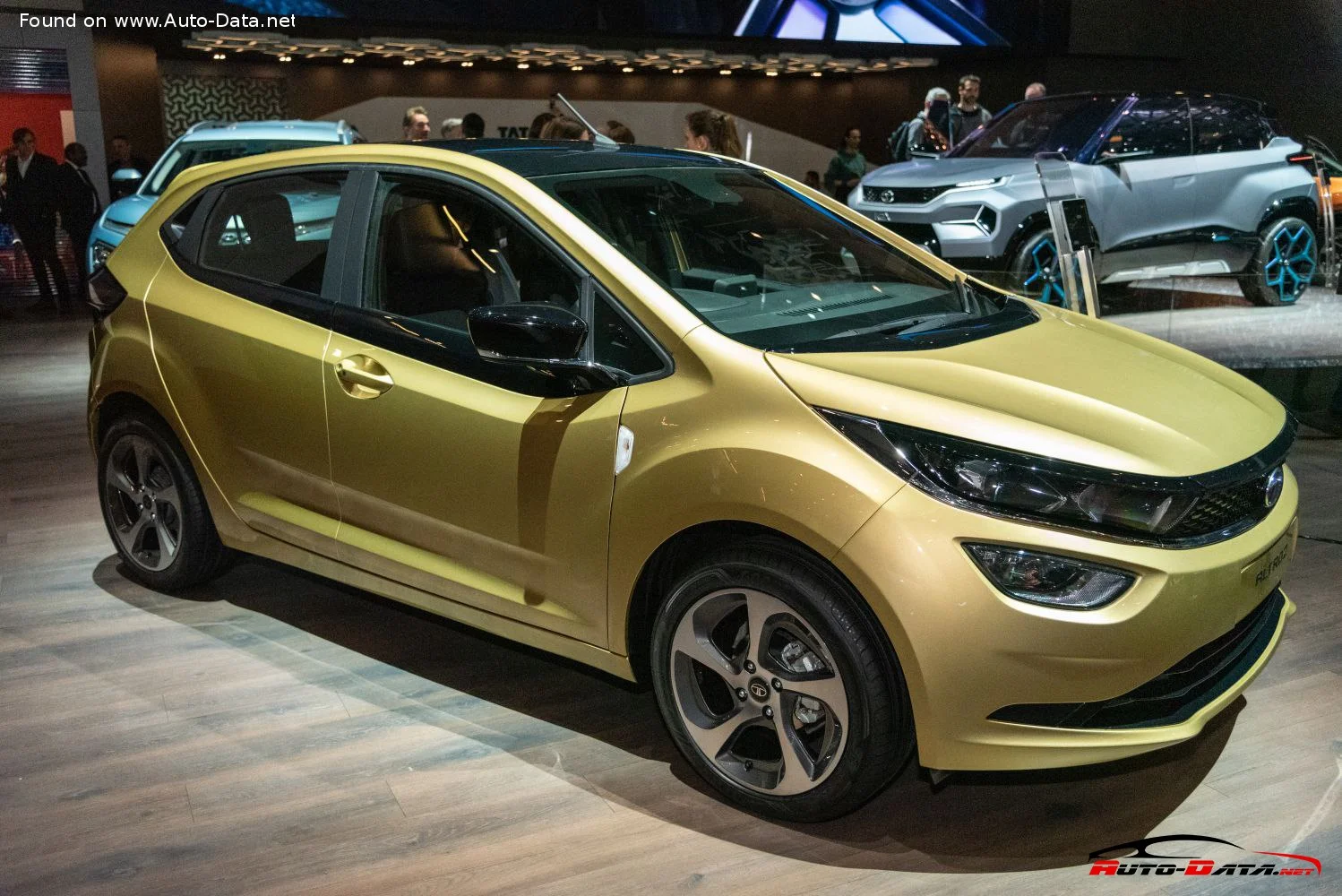 Tata Altroz 1.2i (102 Hp)2019 - 2025 thumbnail 2