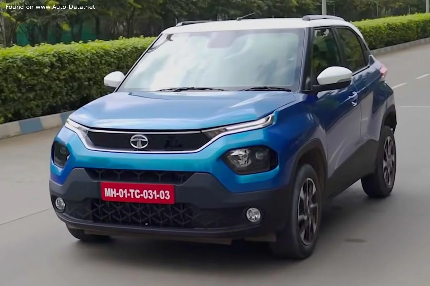 Tata Punch 1.2L (86 Hp)2021 - - 1