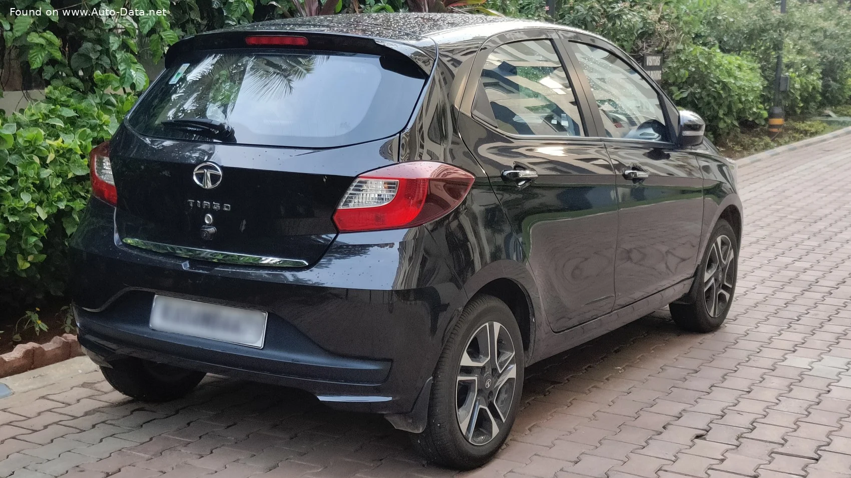 Tata Tiago 1.2L Revotron (86/73 Hp) iCNG2020 - thumbnail 2