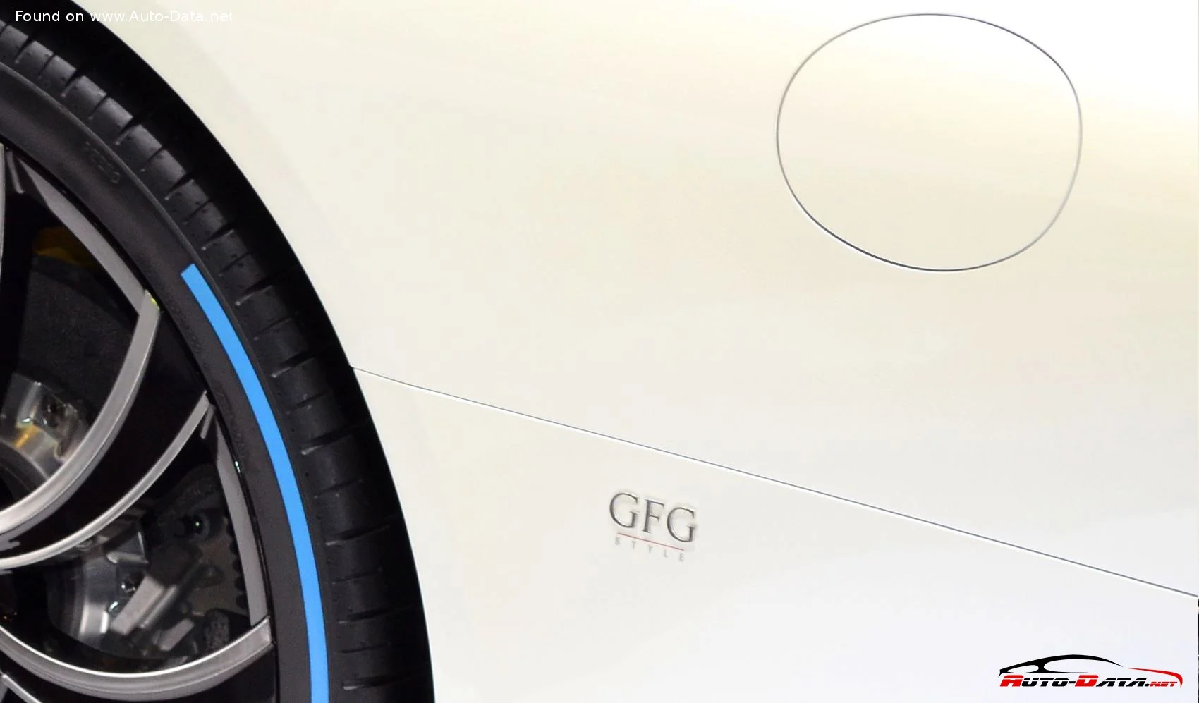 Techrules Ren 28.4 kWh (1305 Hp) AWD Automatic2017 - thumbnail 15