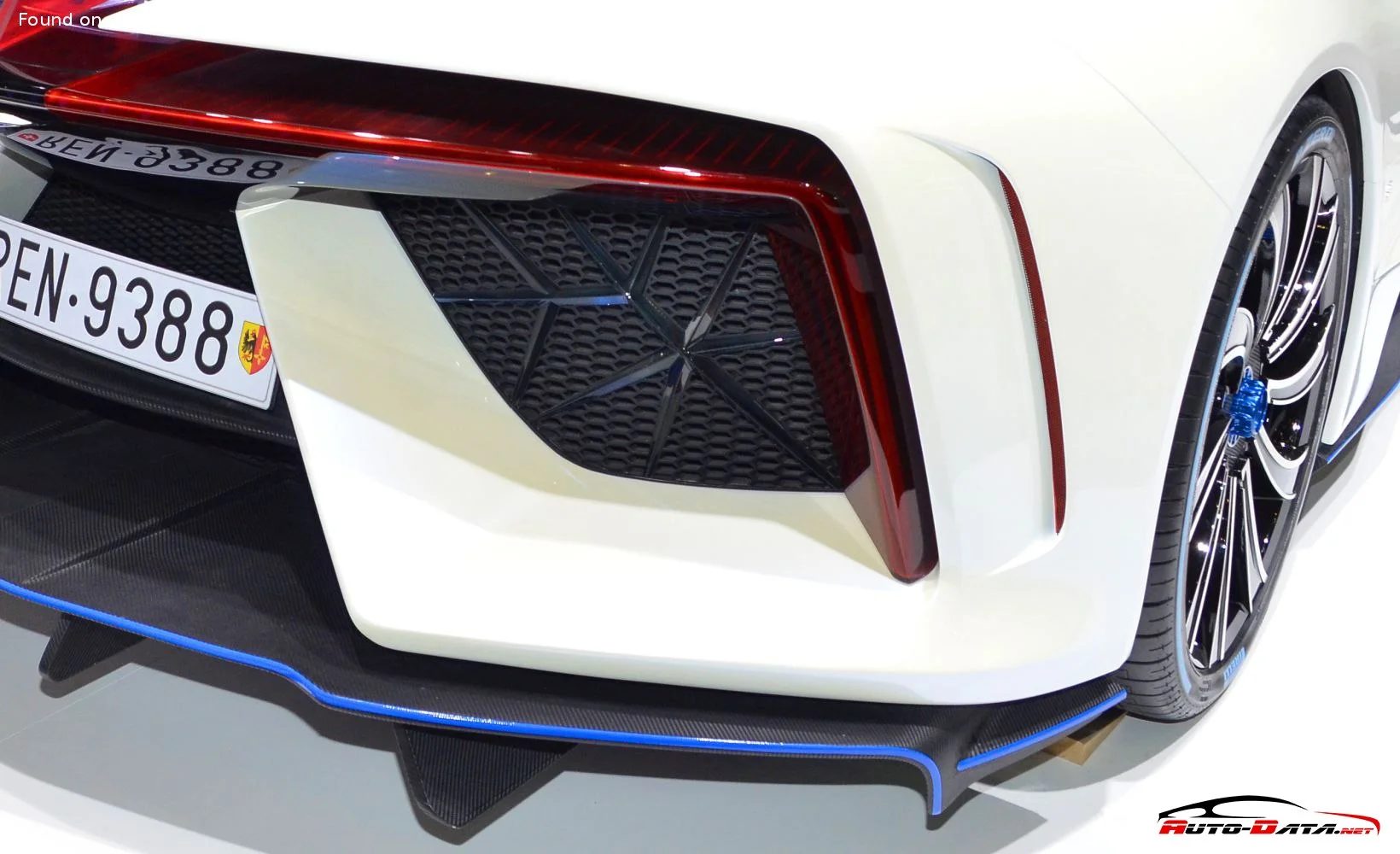 Techrules Ren 28.4 kWh (1305 Hp) AWD Automatic2017 - thumbnail 18