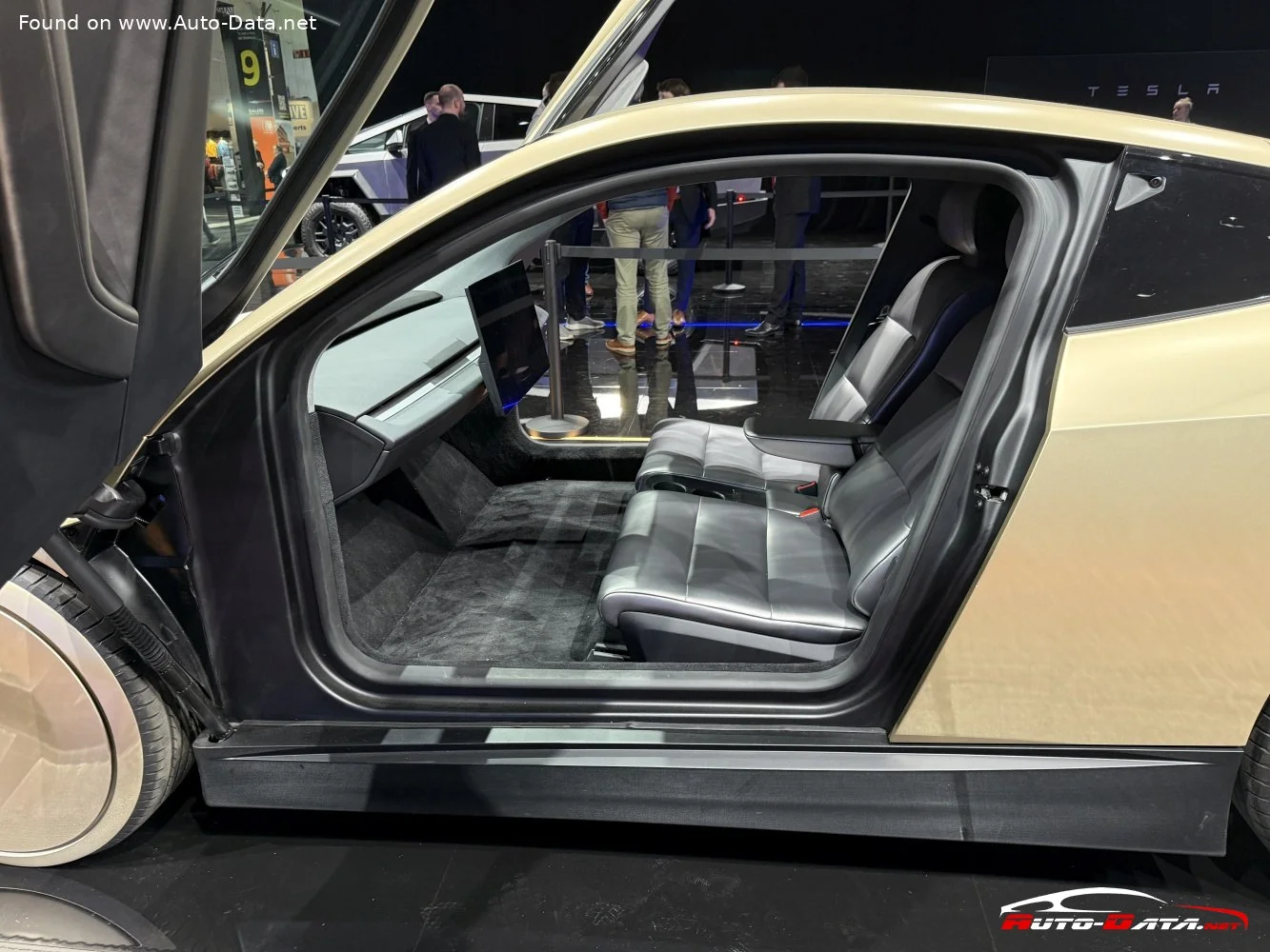 Tesla Cybercab Tesla Cybercab concept thumbnail 9