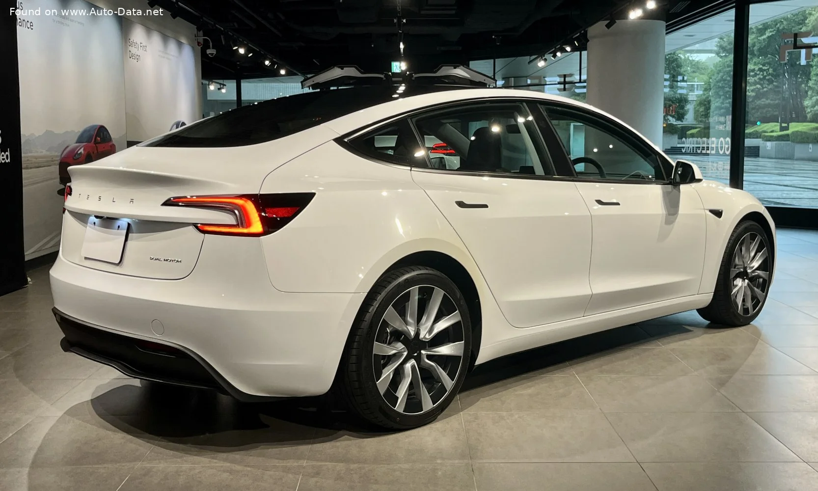 Tesla Model 3 60 kWh (283 Hp)2023 - thumbnail 2