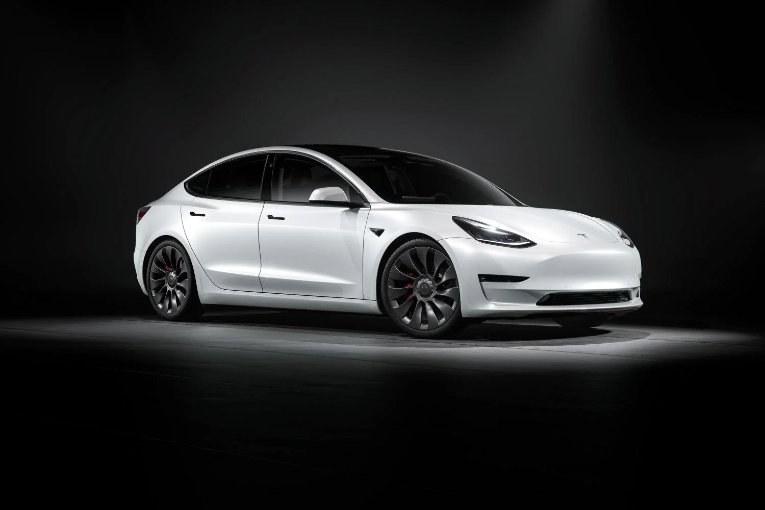 Tesla Model 3 60 kWh (325 Hp)2021 - 2023 - 1