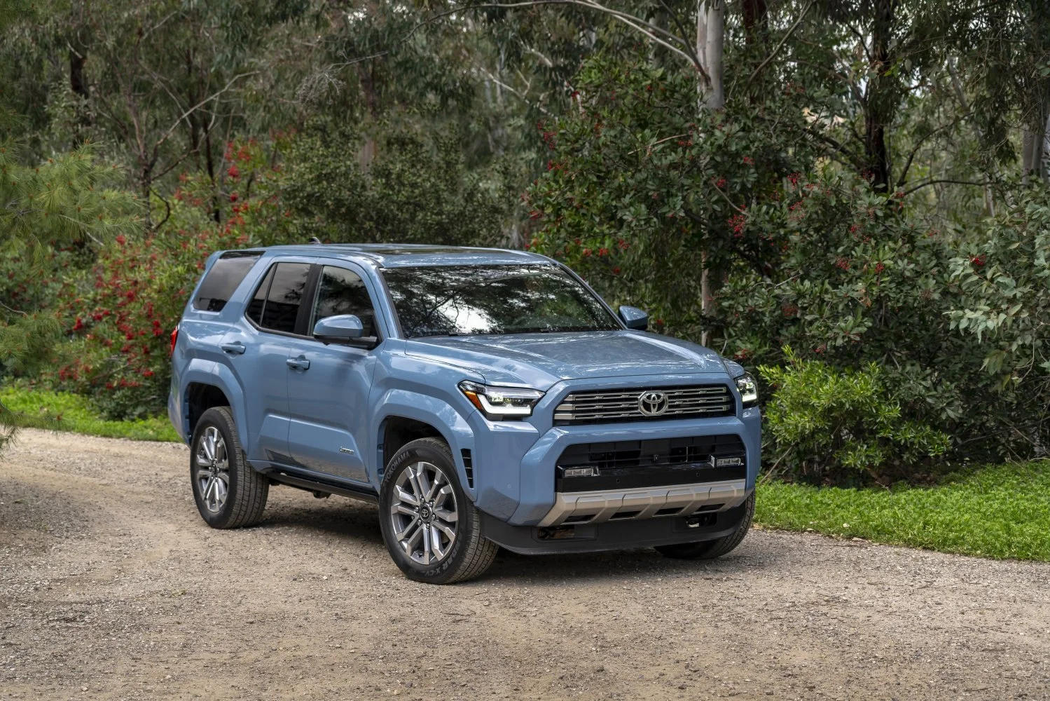 Toyota 4Runner 2.4 i-FORCE (278 Hp) 4WD ECT-i2024 - - 1