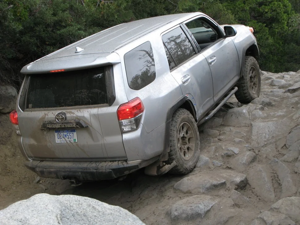Toyota 4Runner 2.7 16V (157 Hp) Automatic2009 - 2010 thumbnail 2