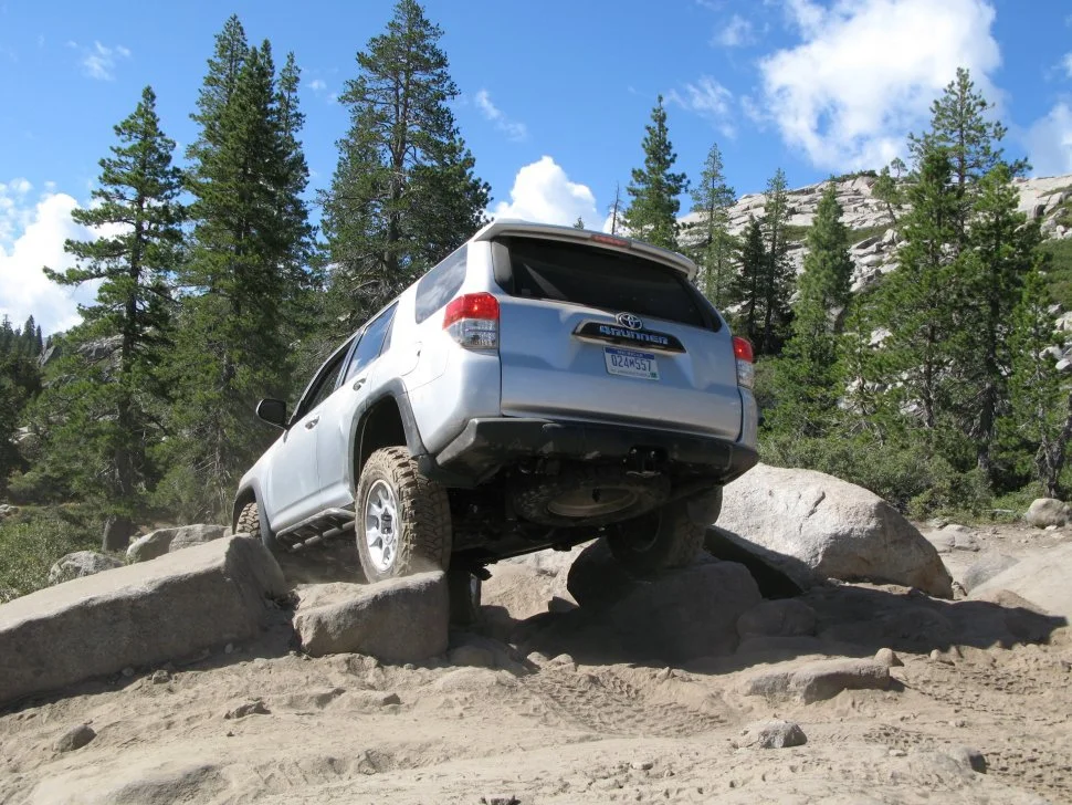 Toyota 4Runner 2.7 16V (157 Hp) Automatic2009 - 2010 thumbnail 3