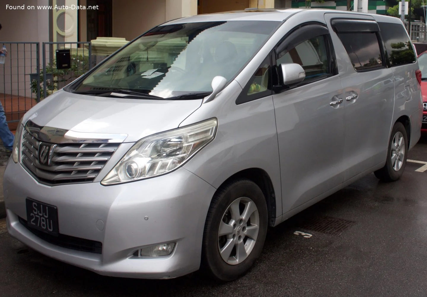 Toyota Alphard 2.4 (170 Hp)2008 - 2011 - 1