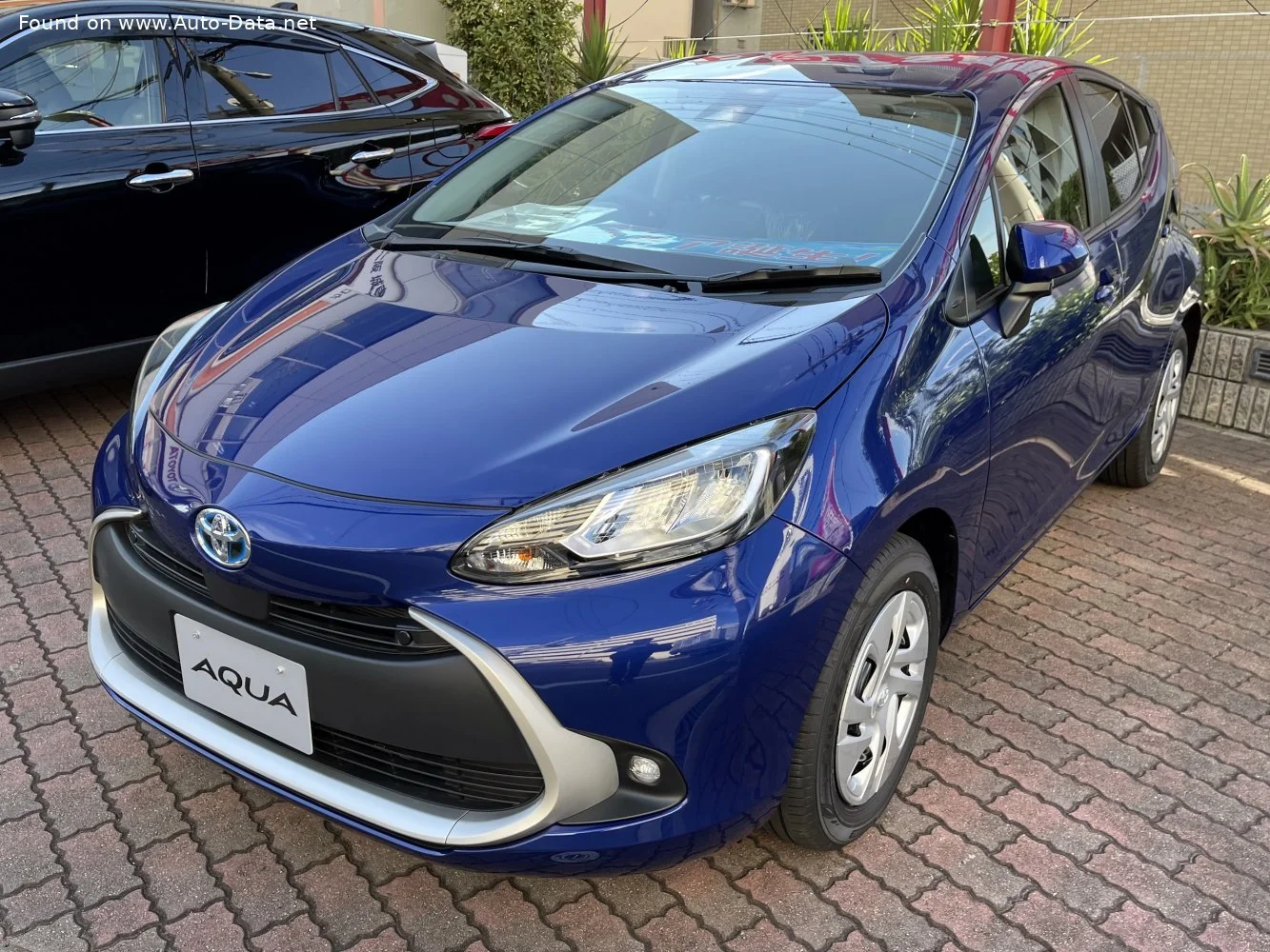 Toyota Aqua 1.5L (116 Hp) Hybrid e-CVT2021 - thumbnail 5