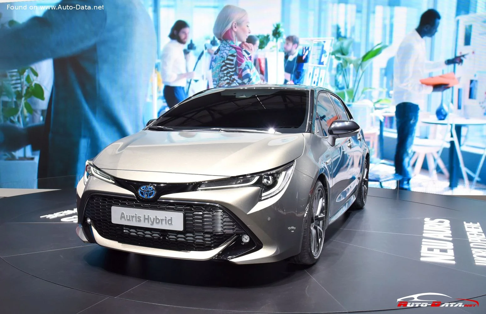 Toyota Auris 2.0 (170 Hp) CVT2018 - thumbnail 2