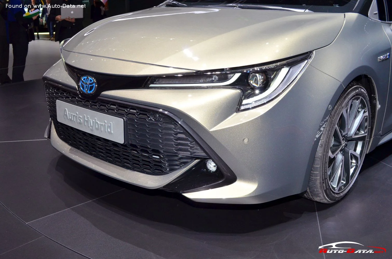 Toyota Auris 2.0 (170 Hp) CVT2018 - thumbnail 17