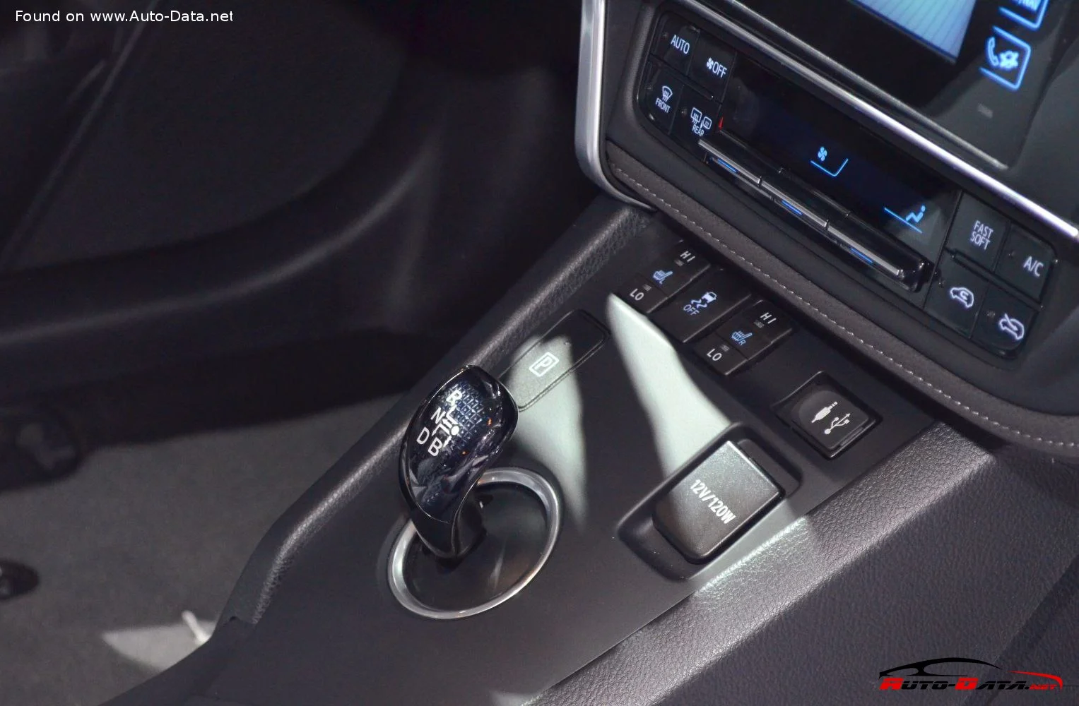 Toyota Auris 1.2 (116 Hp) start&stop2015 - 2018 thumbnail 13