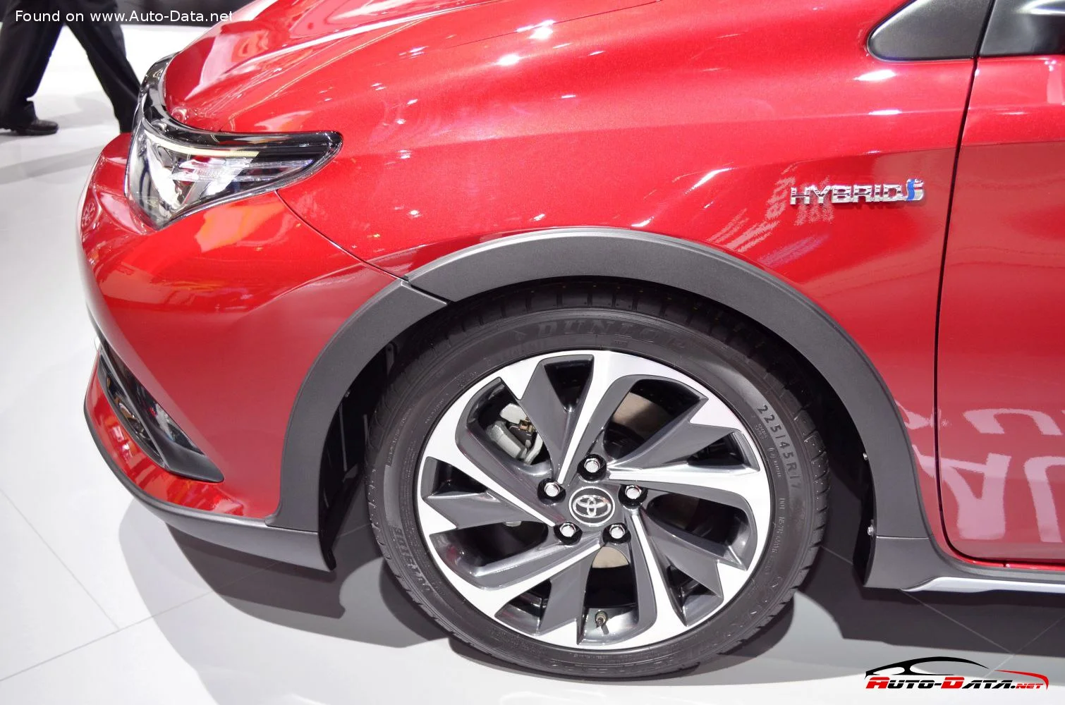 Toyota Auris 1.2 (116 Hp) start&stop2015 - 2018 thumbnail 7