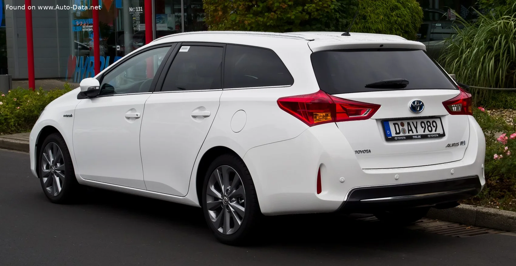 Toyota Auris 1.33 Dual VVT-i (100 Hp)2012 - 2015 thumbnail 2