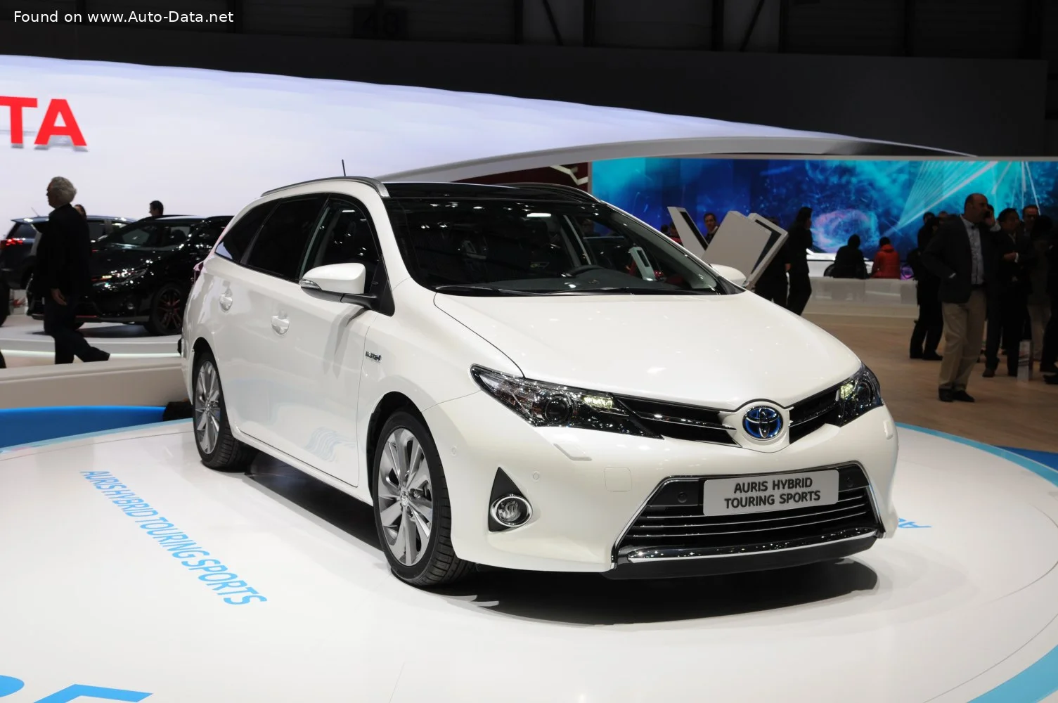 Toyota Auris 1.33 Dual VVT-i (100 Hp)2012 - 2015 thumbnail 3