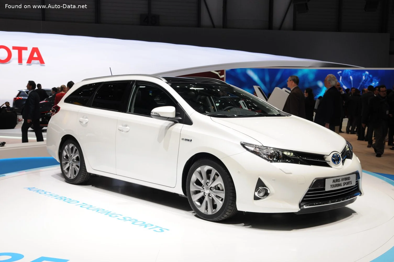 Toyota Auris 1.33 Dual VVT-i (100 Hp)2012 - 2015 thumbnail 4