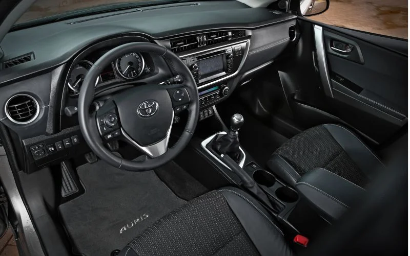 Toyota Auris 1.33 Dual VVT-i (99 Hp)2012 - 2015 thumbnail 3