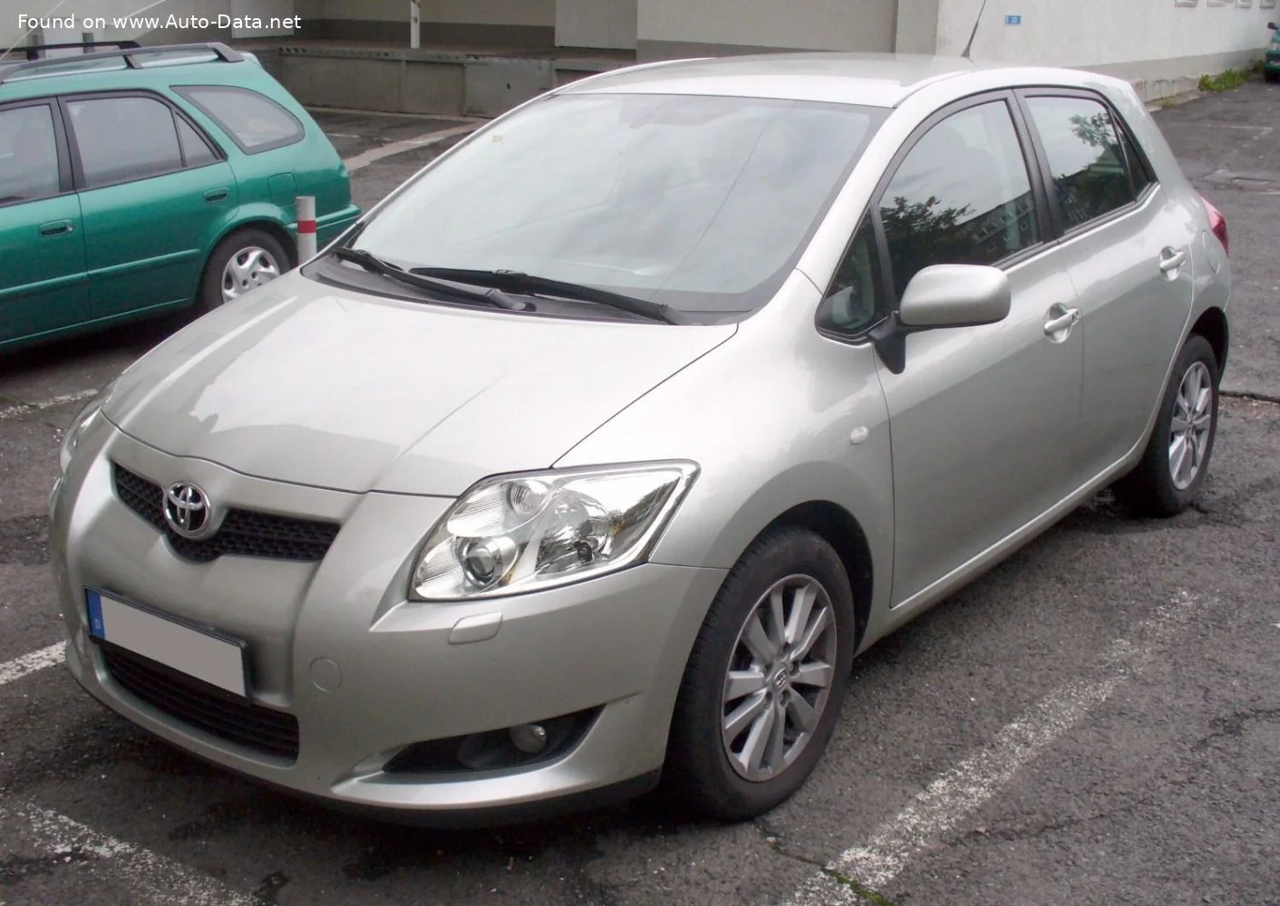 Toyota Auris 1.3 16V VVT-i (101 Hp)2009 - 2010 thumbnail 6