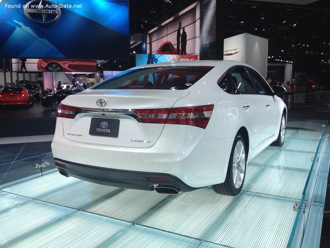 Toyota Avalon 2.5 (203 Hp) Hybrid ECVT2012 - 2015 thumbnail 2