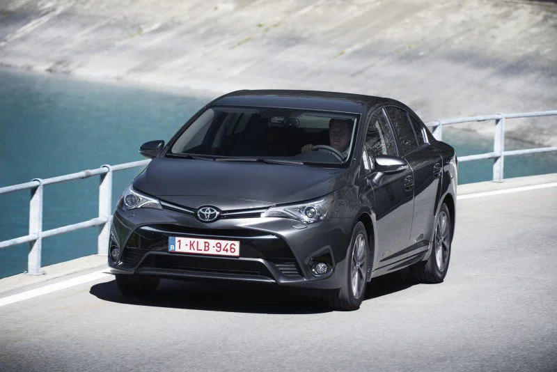 Toyota Avensis 1.6 D-4D (112 Hp)2015 - 2018 thumbnail 13