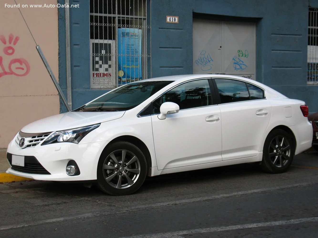 Toyota Avensis 1.6 Valvematic (132 Hp)2012 - 2015 thumbnail 2
