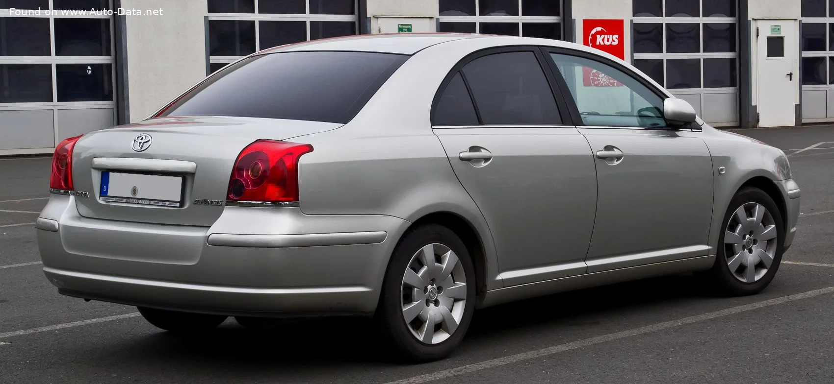 Toyota Avensis 1.6 VVT-i (110 Hp)2003 - 2009 thumbnail 2