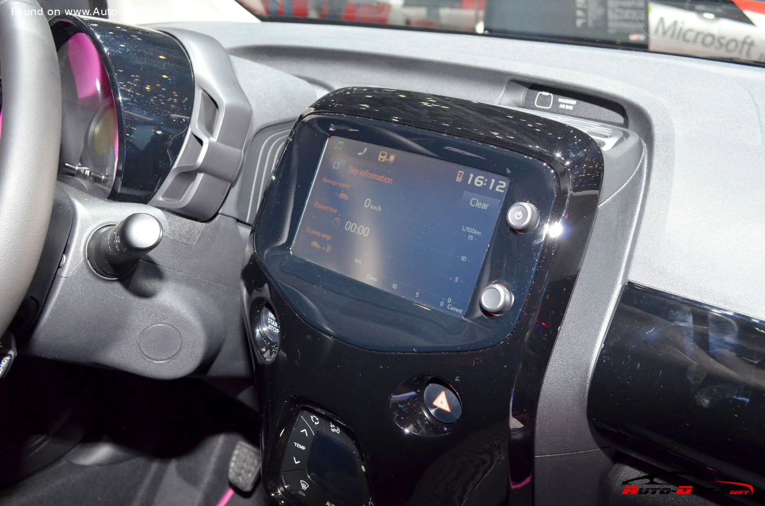 Toyota Aygo 1.0 VVT-i (72 Hp)2018 - 2021 thumbnail 12